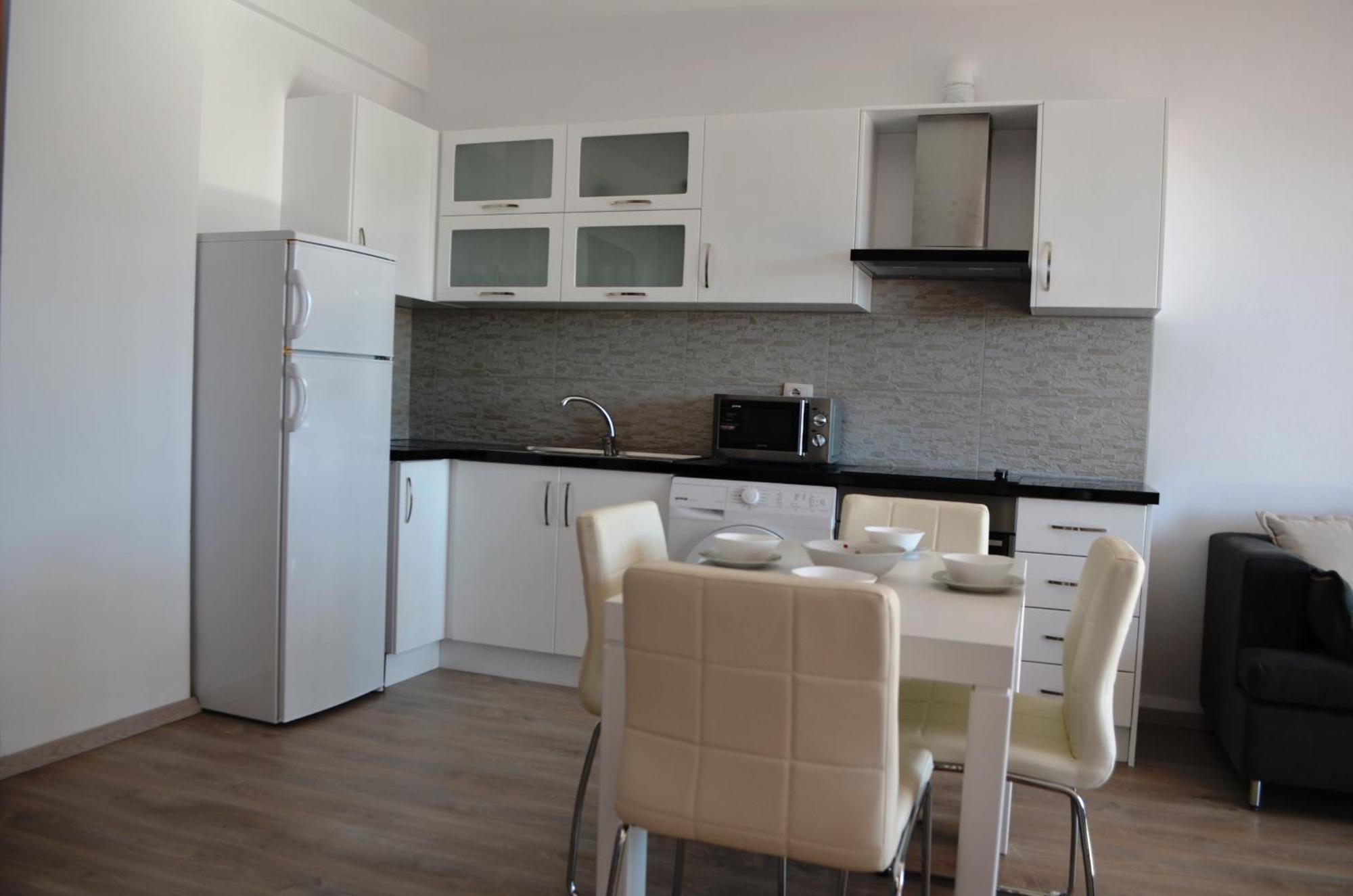 Celin Apartment *